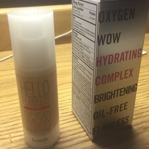 NWT Oxygen Wow Foundation  in I'm So Money Honey