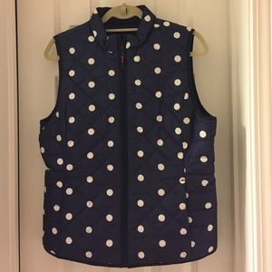Reversable navy puffy vest