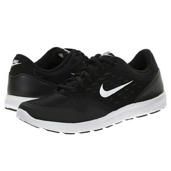 LIKE NEW Nike Orive running sneakers