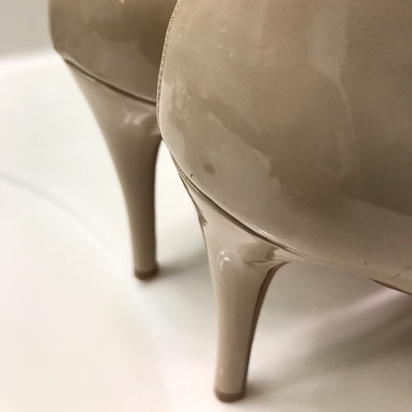 Nine West Nude Patent Leather Stiletto Pumps Sz7.5 - Picture 2 of 4
