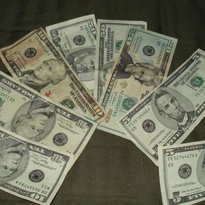 Meet your Posher, Makeba