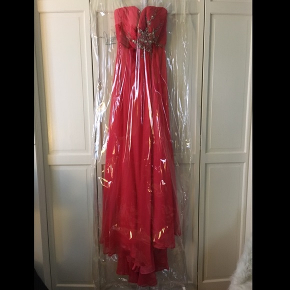 Sherri Hill Prom Dress - Picture 2 of 4