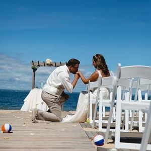 Meet your Posher, Gloria