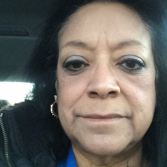 Meet your Posher, Celia