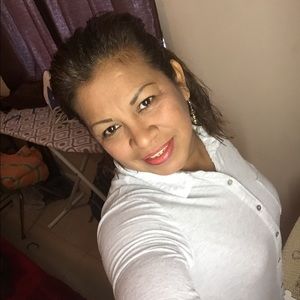 Meet your Posher, Reyna