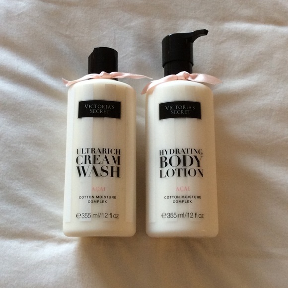 Victoria's Secret Body Care Açai Wash/Lotion