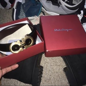 Gold ferragamo belt BLACK/BROWN reversible