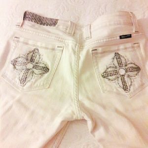 Miss Me Jeans Sale!!