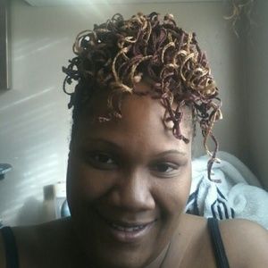 Meet your Posher, Lakeshia