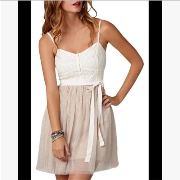 White lace American eagle dress
