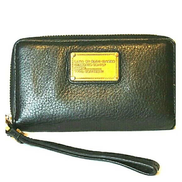 Marc by Marc Jacobs Wrislet Wallet