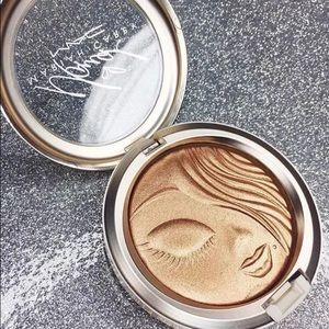 mac highlighter sale