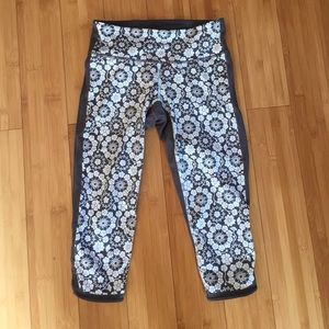 Lululemon capris