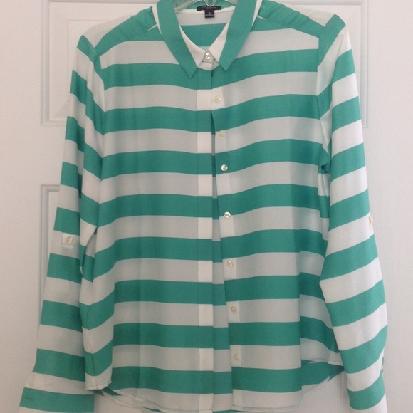 Ann Taylor green and white blouse