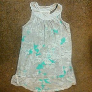 Lululemon tank size 6