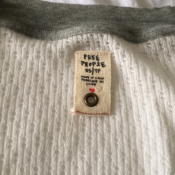 ❌SOLD❌ NWOT Free People Ivory Knit Long Sleeve - Picture 2 of 3