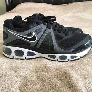 Women's Nike Tailwind 4 sneakers