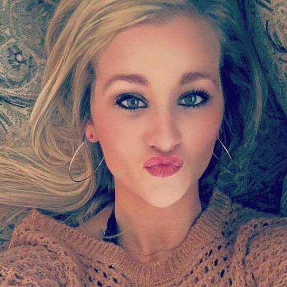 Meet your Posher, Sarah kathryn