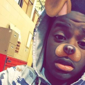 Meet your Posher, Desi