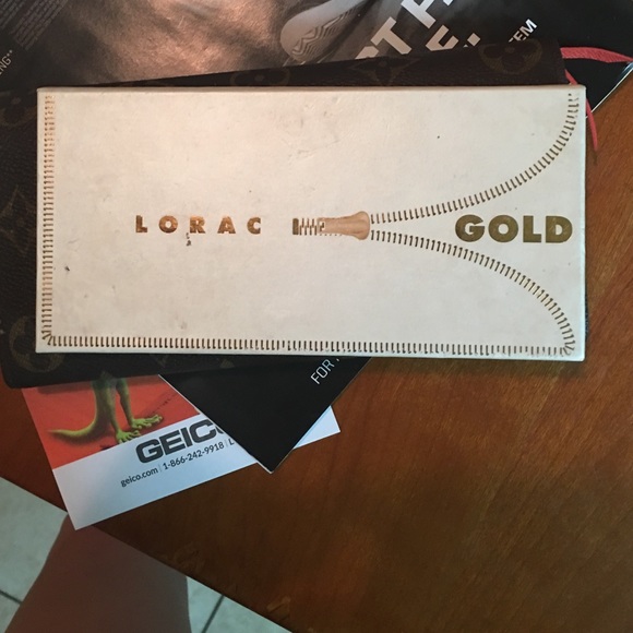 Lorca gold palette