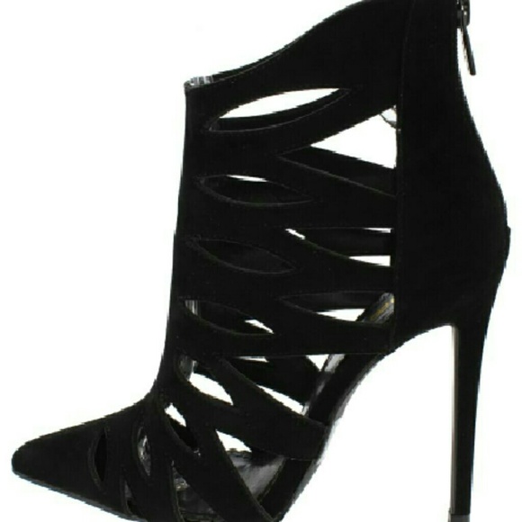 Shoes - New black booties final mark down