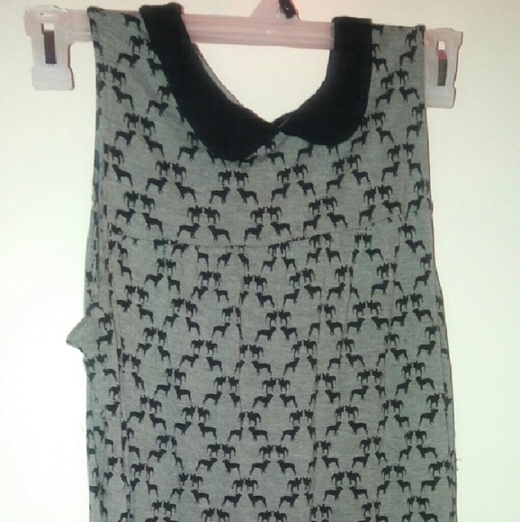 Sleeveless Doggy Top