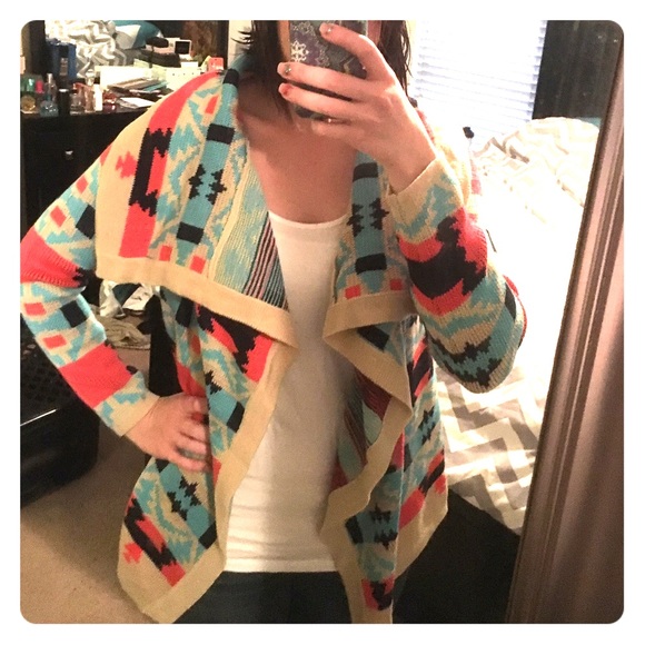 Boutique Sweater/Cardigan