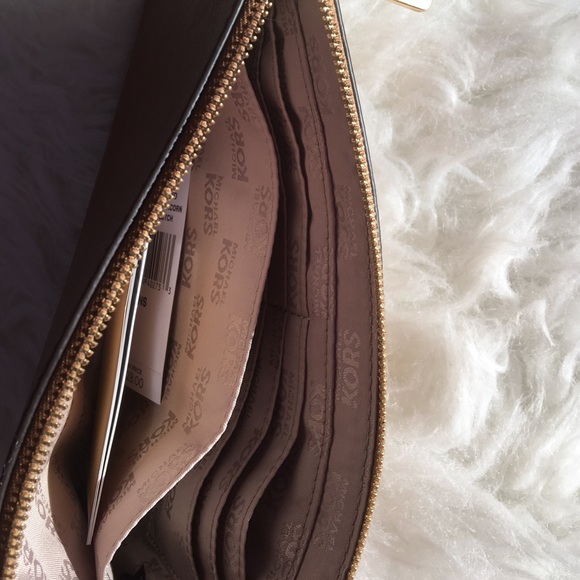Michael kors studded clutch Brand new  Nwt - Picture 4 of 4