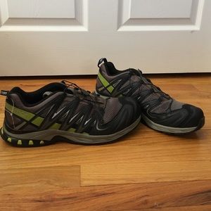 Salomon men's sneaker/hiking shoe