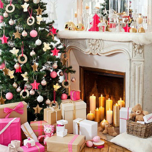 MAKE OFFERS! FREE GIFT WITH BUNDLE PURCHASE!