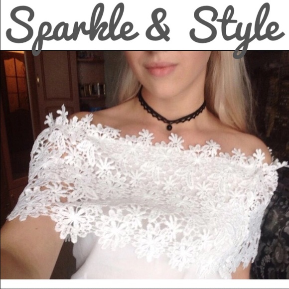 ✨Essential cream lace top✨ - Picture 3 of 5