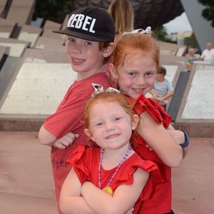 Meet your Posher, Adrianne