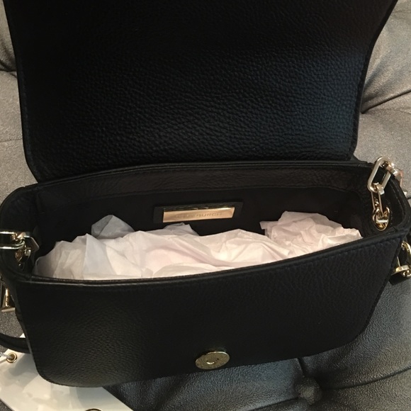 Tory Burch cross body - Picture 2 of 4