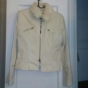ARDEN B Cream Jacket w/Rabbit Collar