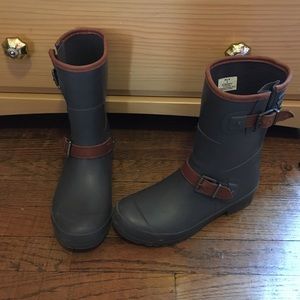 Sperry rain boots
