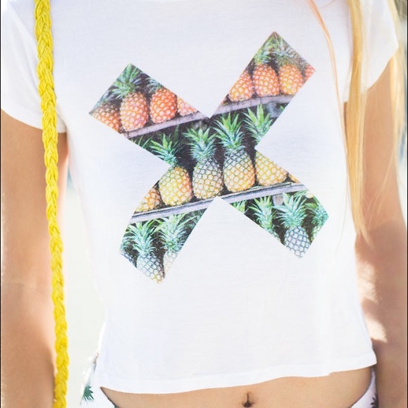 Brandy Melville Tops - Brandy Melville graphic tee