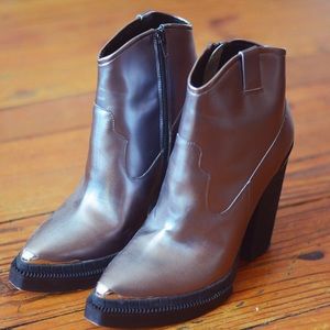 Quikdraw Booties in Pewter Leather