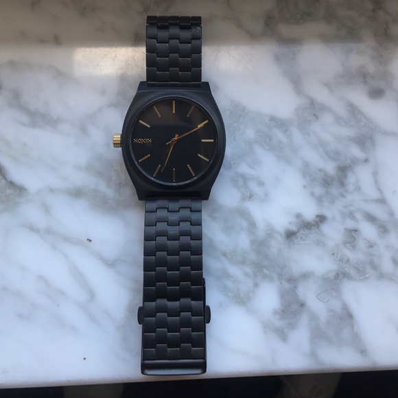 Nixon Watch - Picture 2 of 4