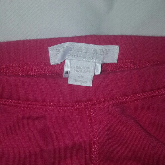 Authentic Magenta Burberry Leggings (4Y)