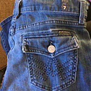 7 for all mankind jeans. Like new! Great fit.