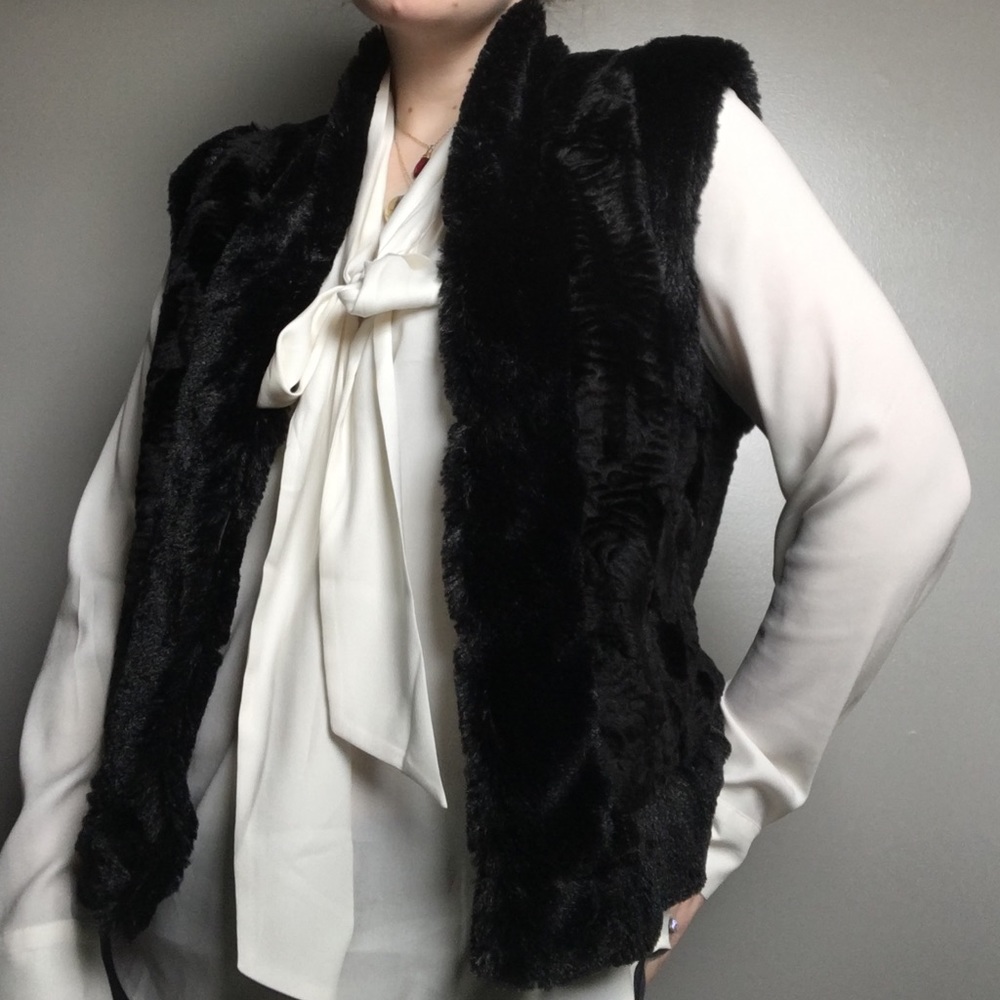 Damselle NY Faux Fur Vest