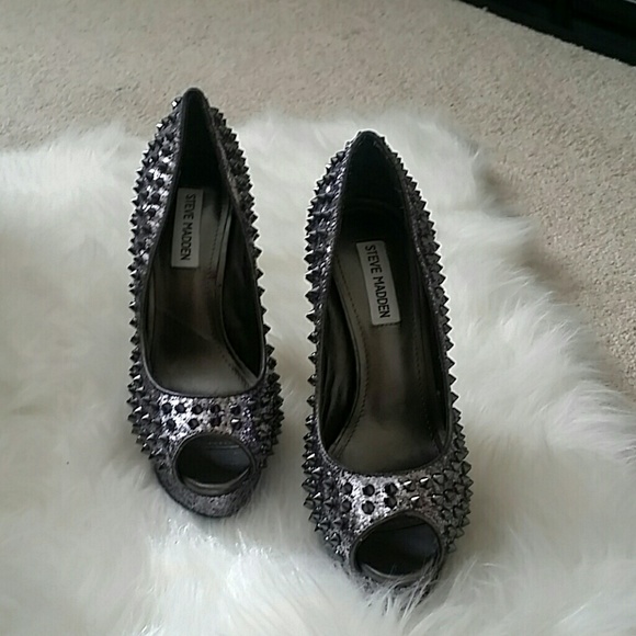 Awwsome Spiked Heel Pump