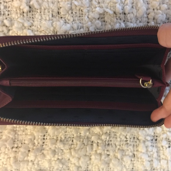 Juicy Couture wallet - Picture 2 of 2