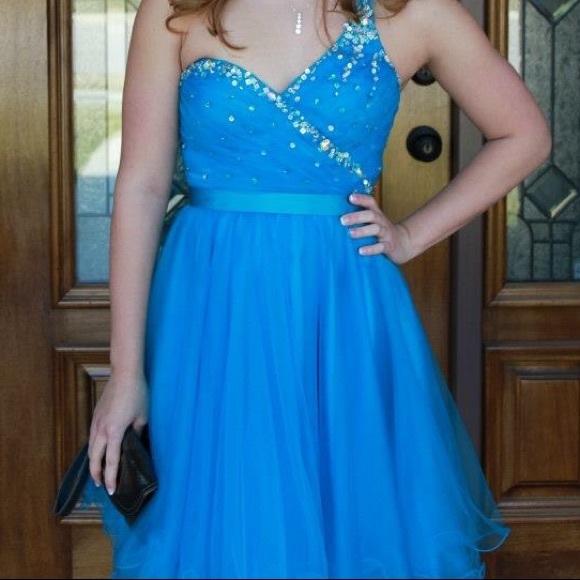 Blue short homecoming/prom dress