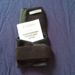 Ankle support / brand new