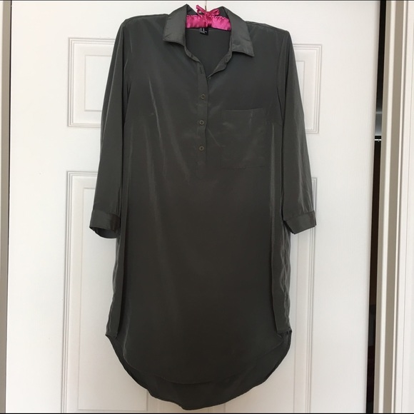 Collared Button Up Tunic - Picture 1 of 1