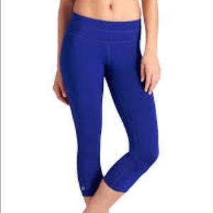 Athleta workout crops