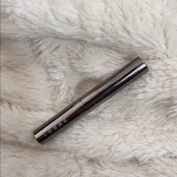 Lorca Luxe Lip in Scarlet