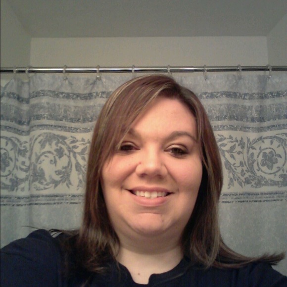 Meet your Posher, Brittney - Picture 1 of 1