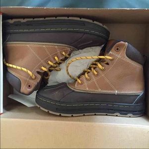 Nike Woodsides